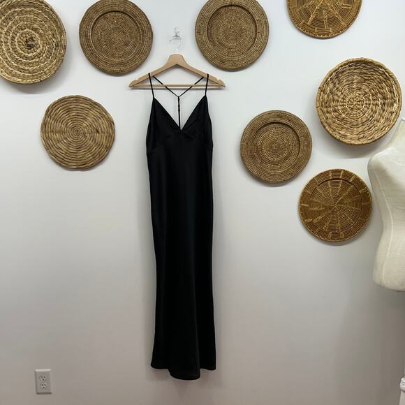 NEW Abercrombie Black Seamed Bodice Satin T-Strap V-Neck Long Maxi Dress Medium - Picture 1 of 5
